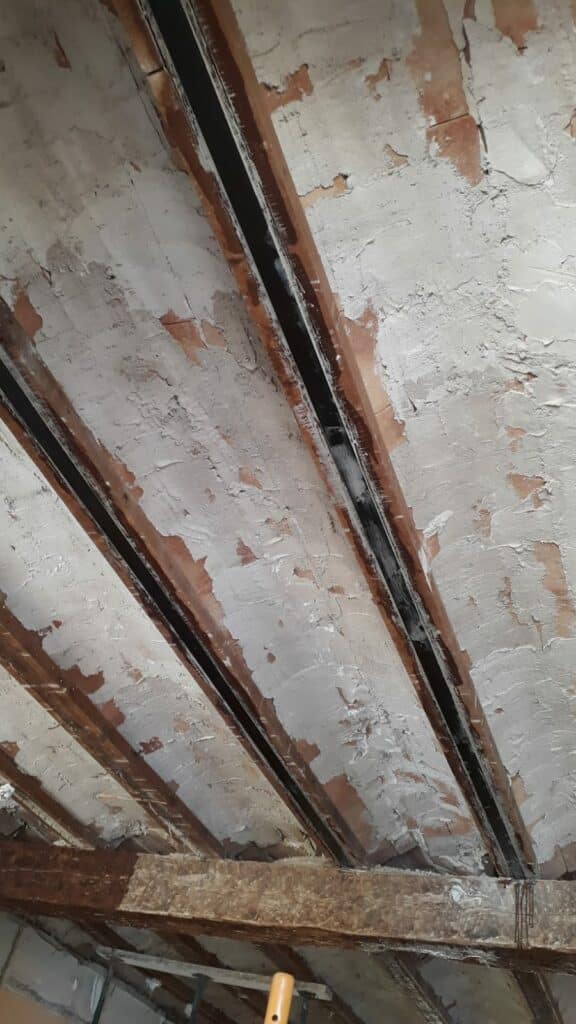 Sistema FRP de viguetas de madera